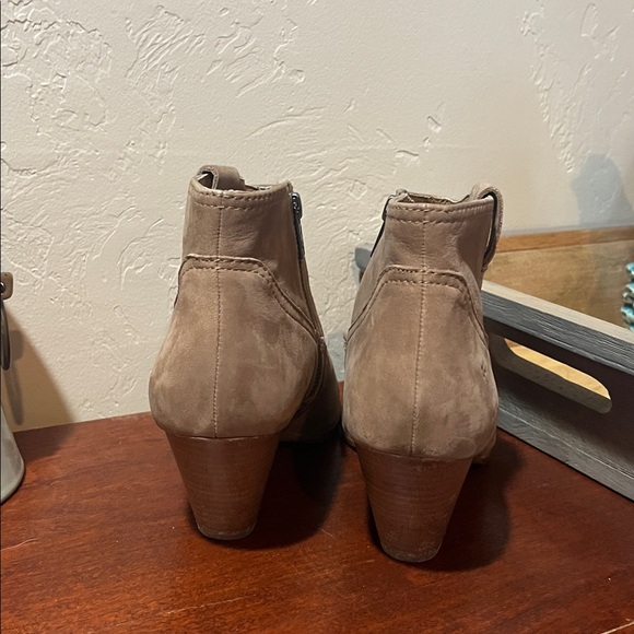 Frye Reina Western Ankle Booties Ash Tan - Picture 4 of 10